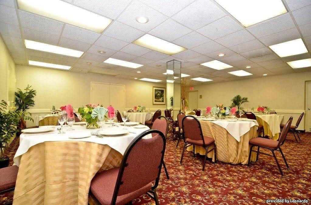 Best Western Plus Morristown Inn-Florham Park Ресторан фото